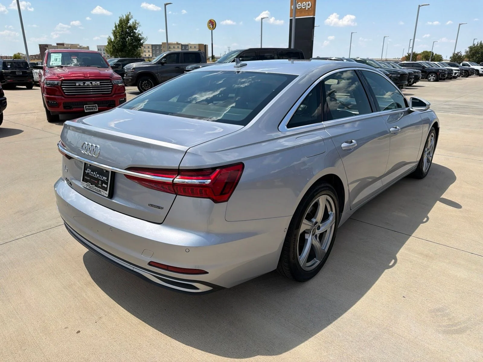 Audi-A6 Sedan-4
