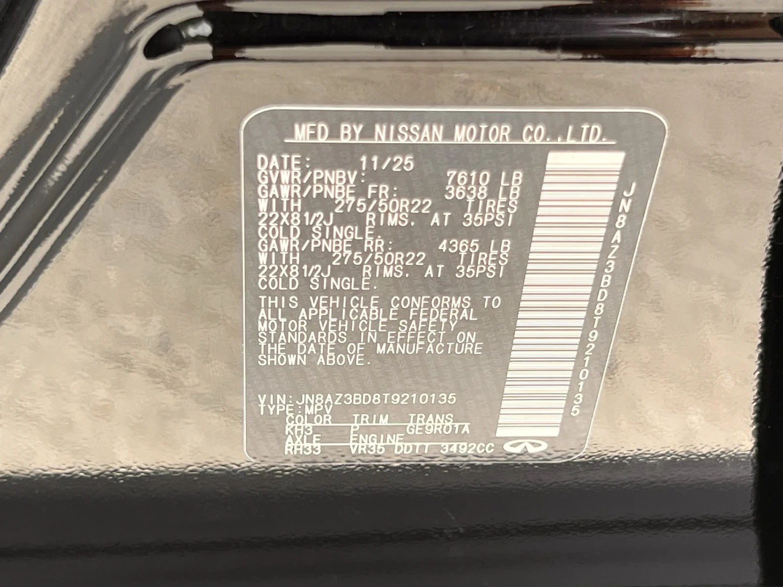 INFINITI-QX80-32