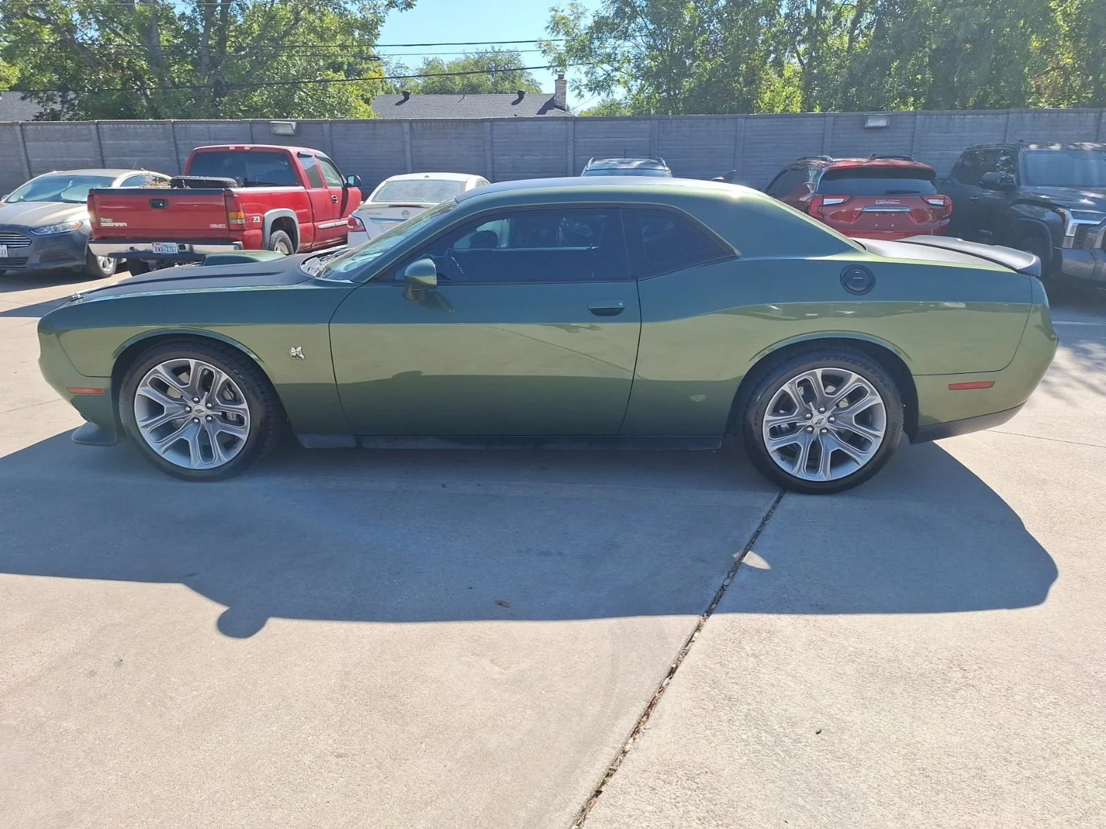 Dodge-Challenger-2
