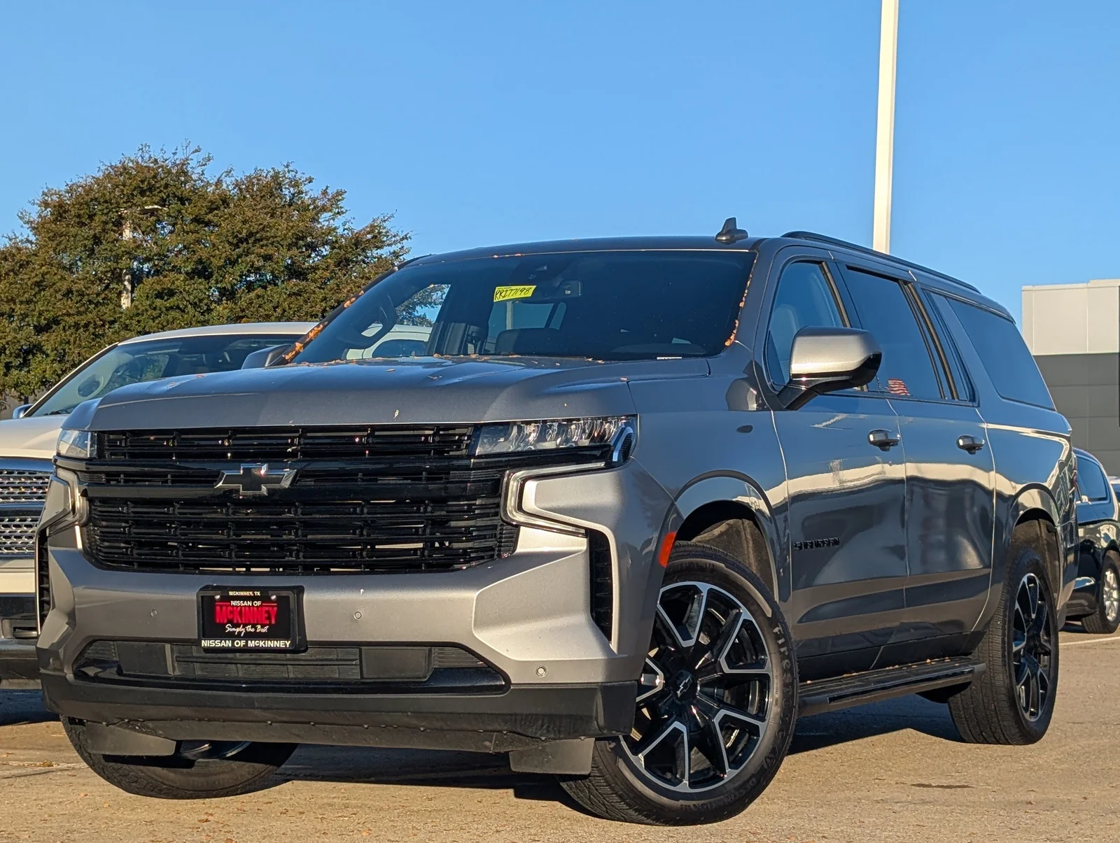 Chevrolet-Suburban-1
