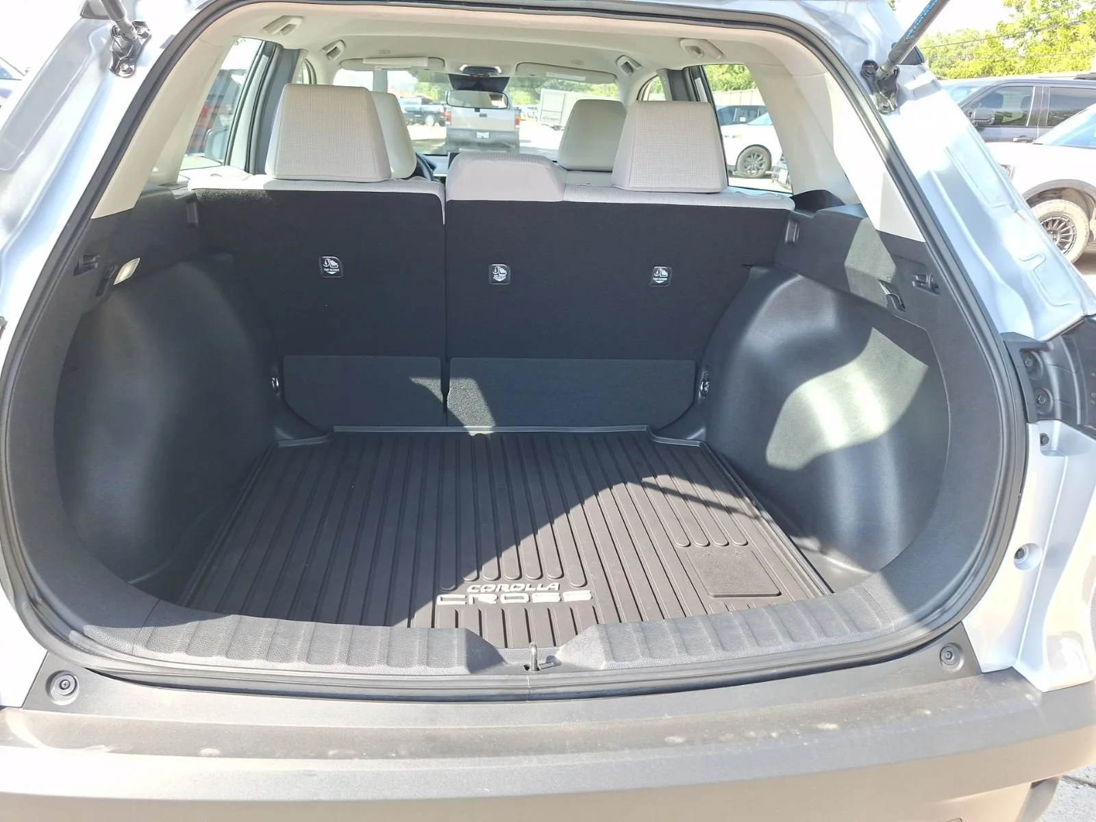 Toyota-Corolla Cross-34