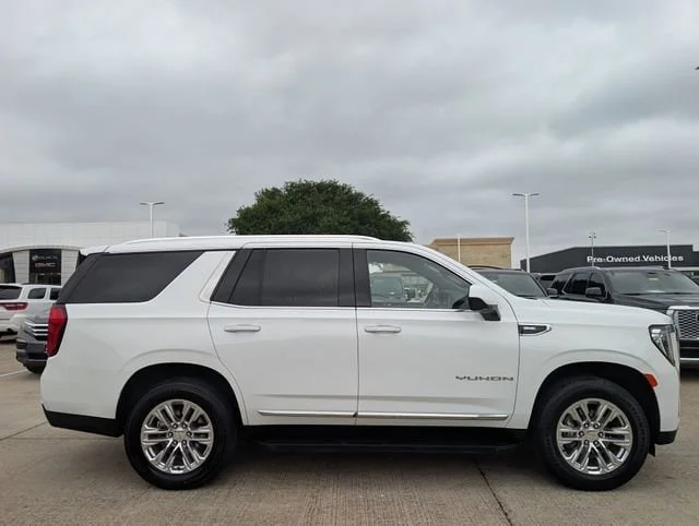 GMC-Yukon-2
