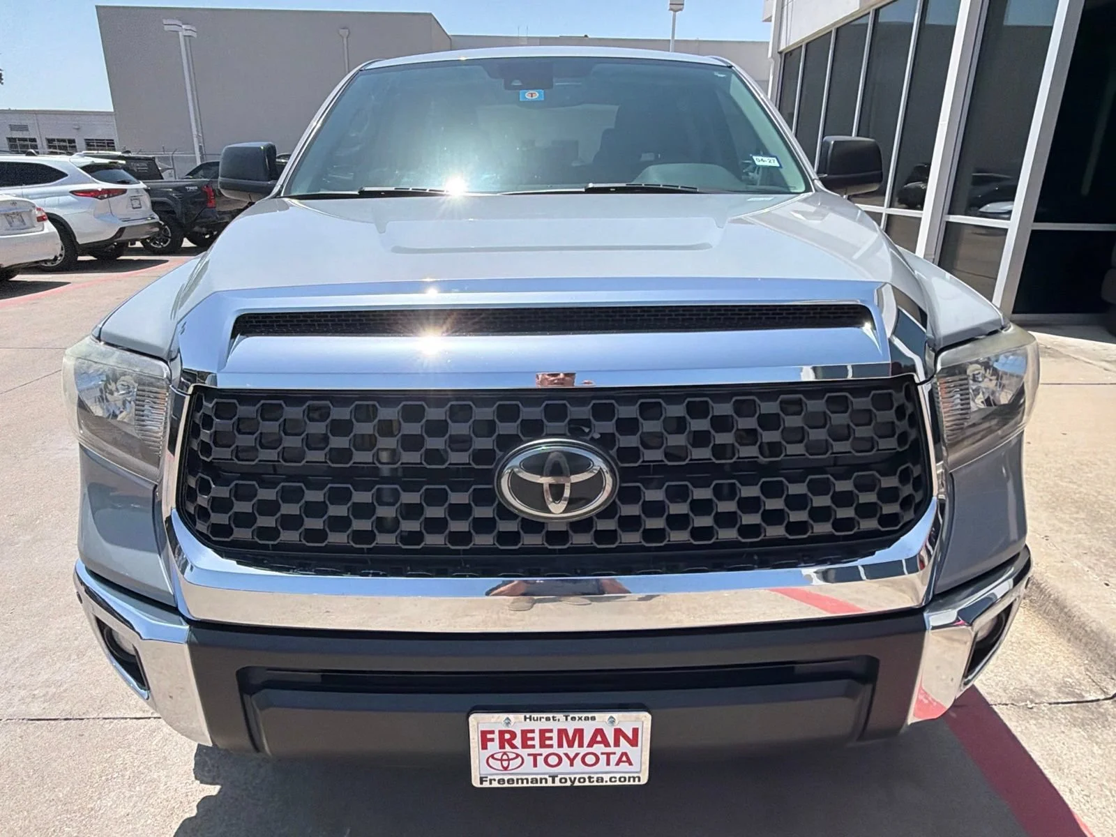 Toyota-Tundra 2WD-2