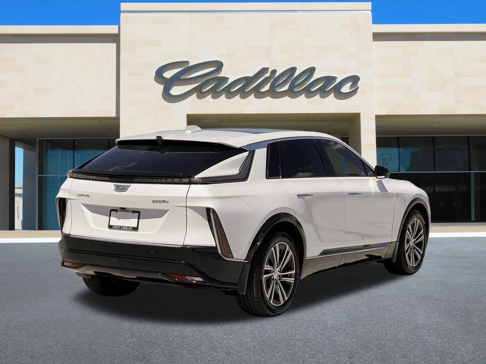 Cadillac-LYRIQ-2