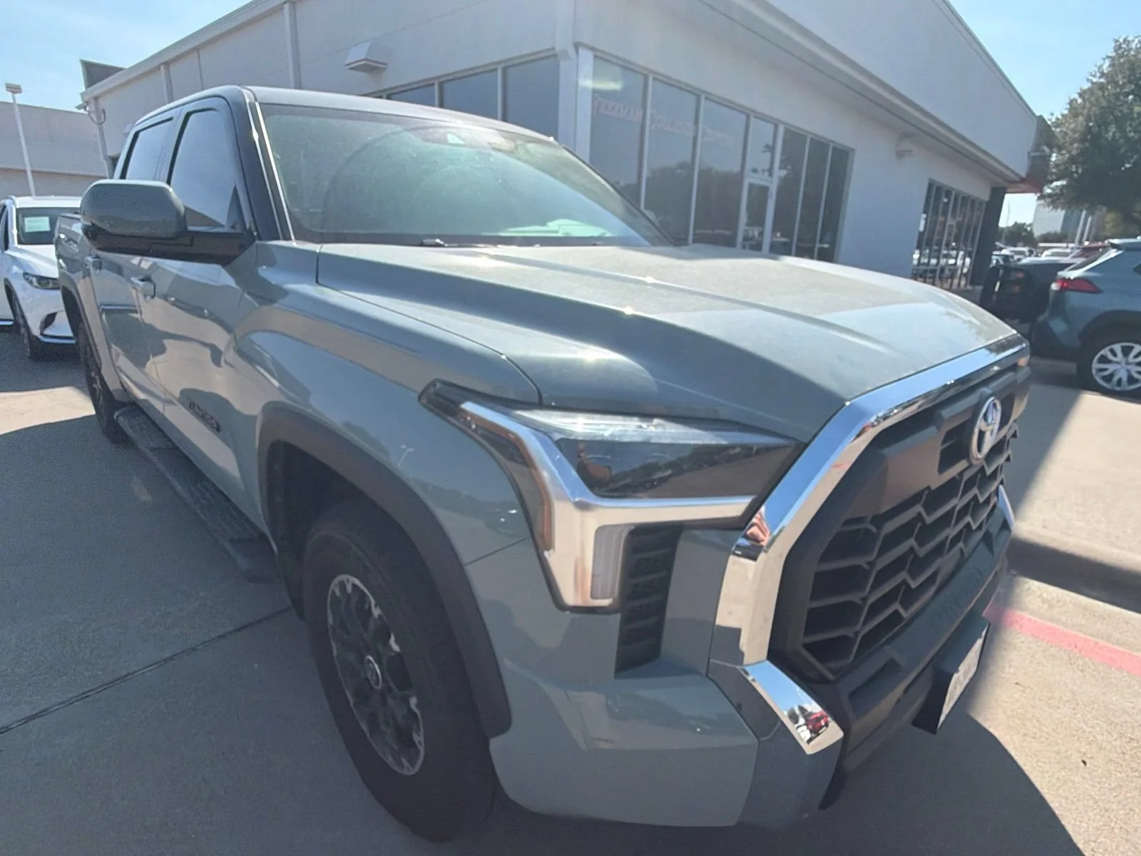 Toyota-Tundra 4WD-2