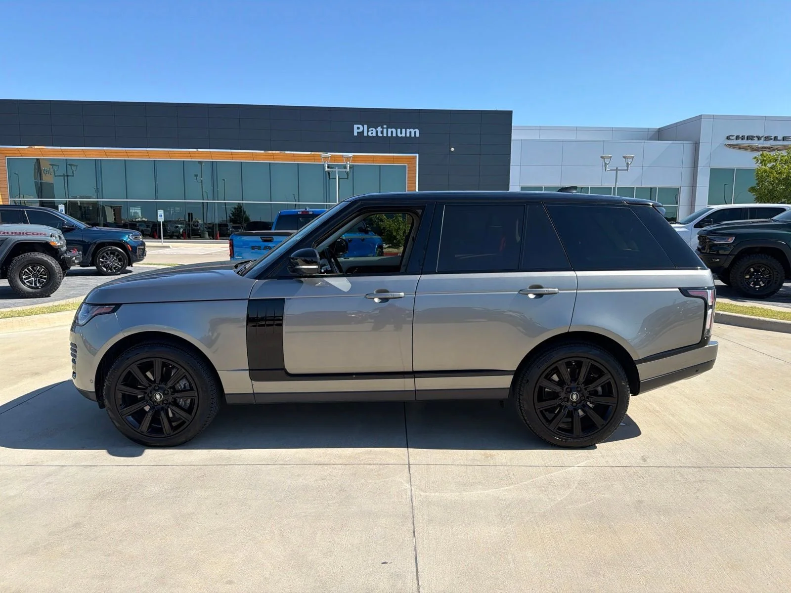 Land Rover-Range Rover-1