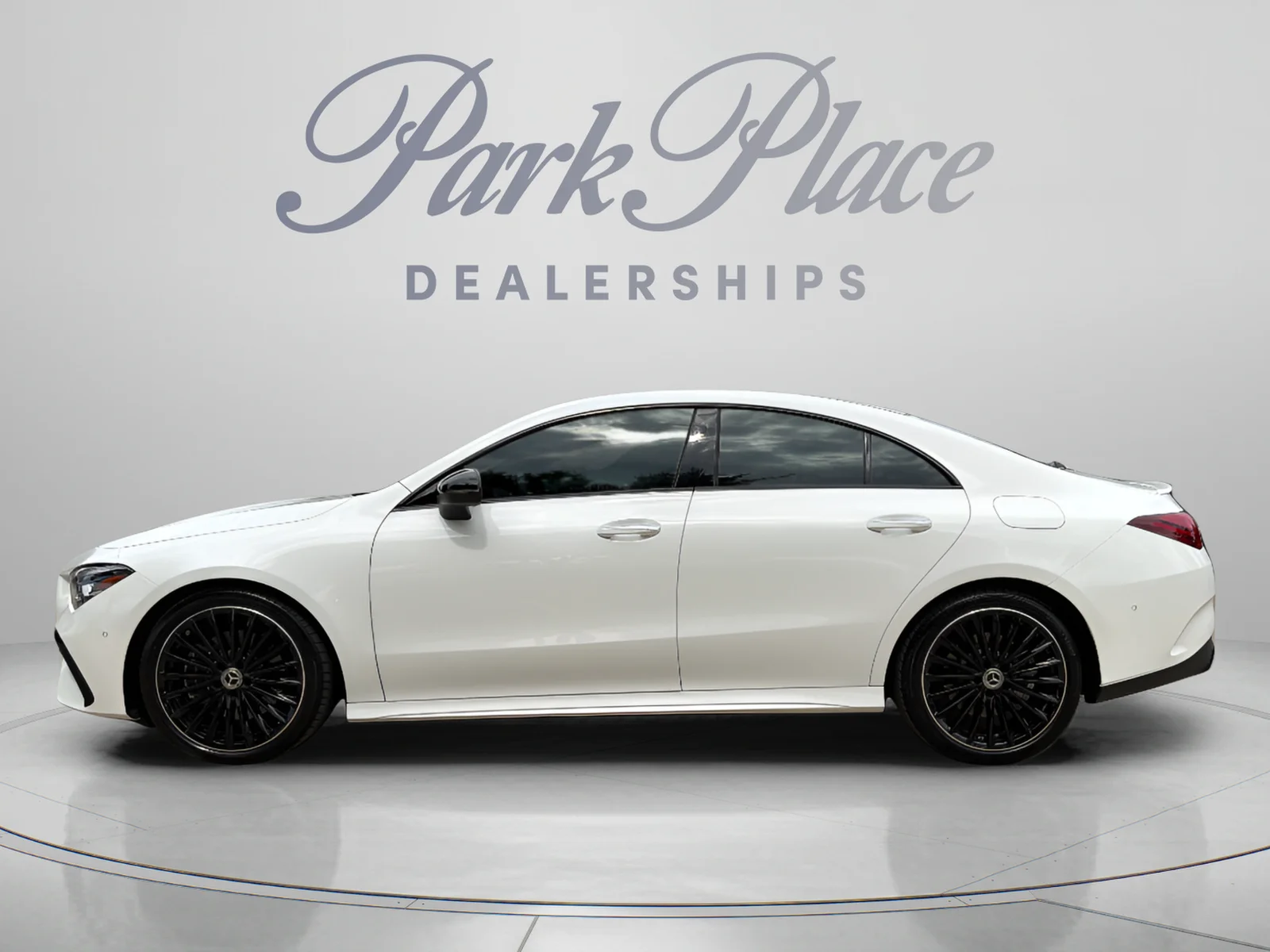 Mercedes-Benz-CLA-1