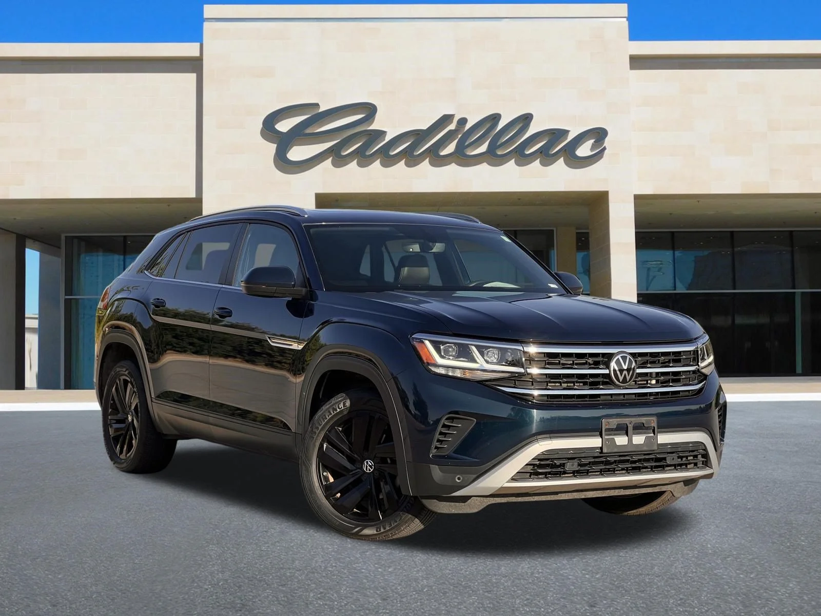 Volkswagen-Atlas Cross Sport-1