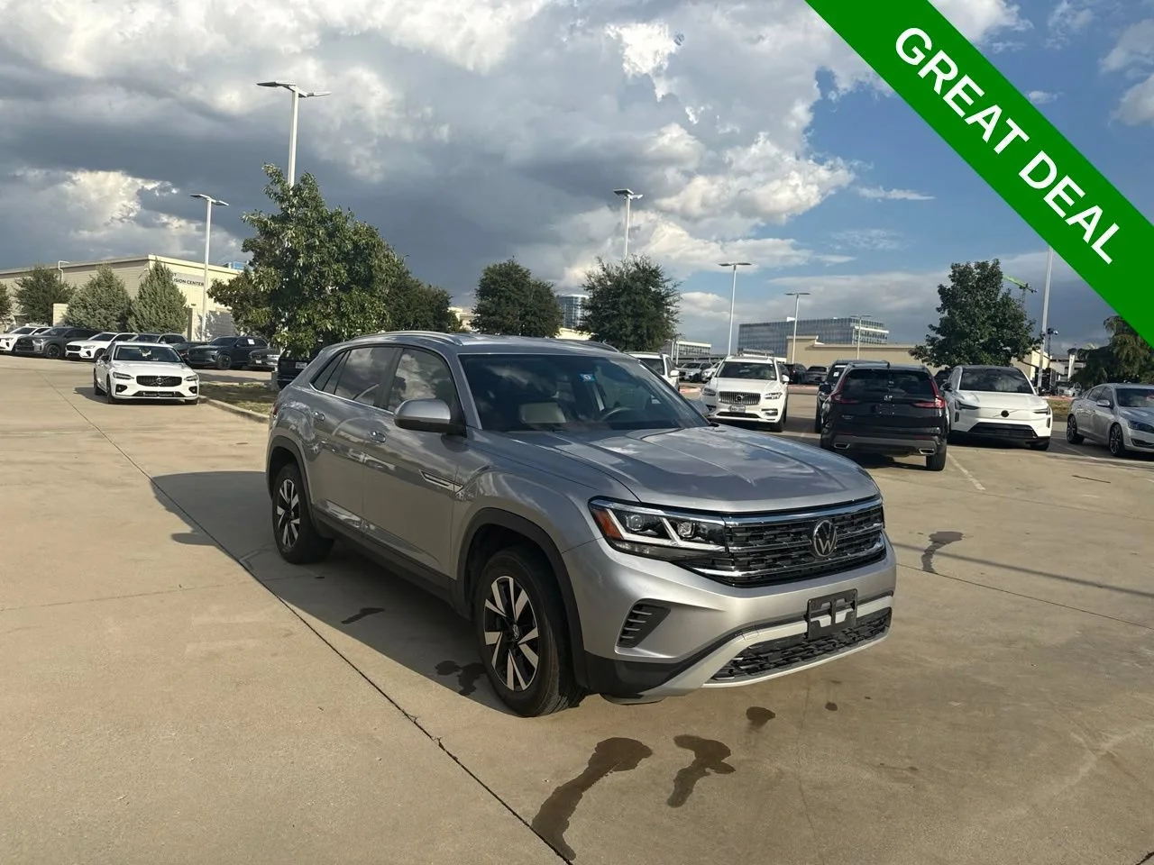Volkswagen-Atlas Cross Sport-1