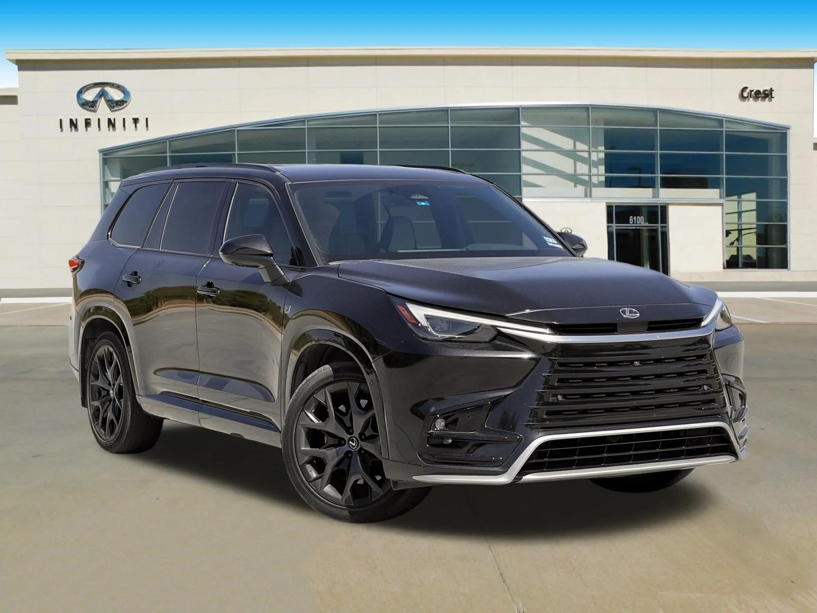 Lexus-TX-1