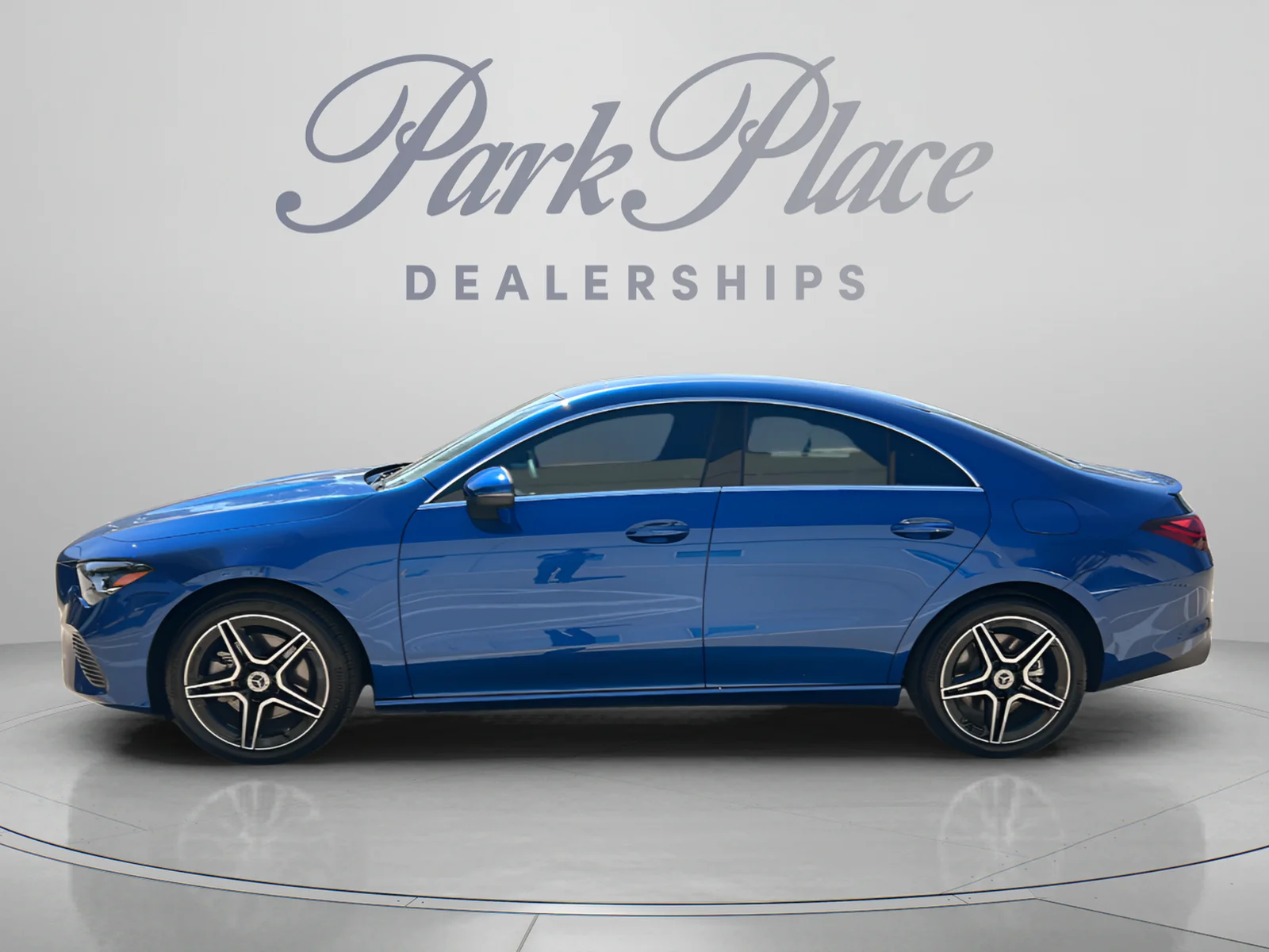 Mercedes-Benz-CLA-1