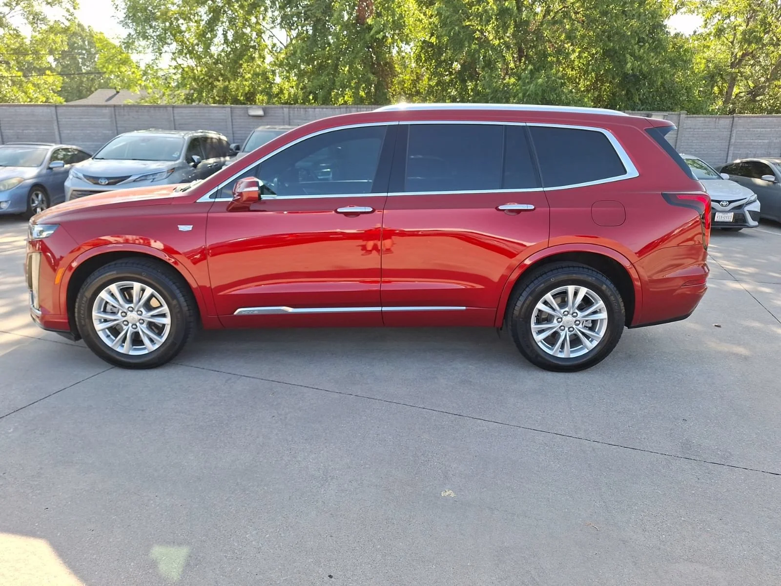 Cadillac-XT6-2