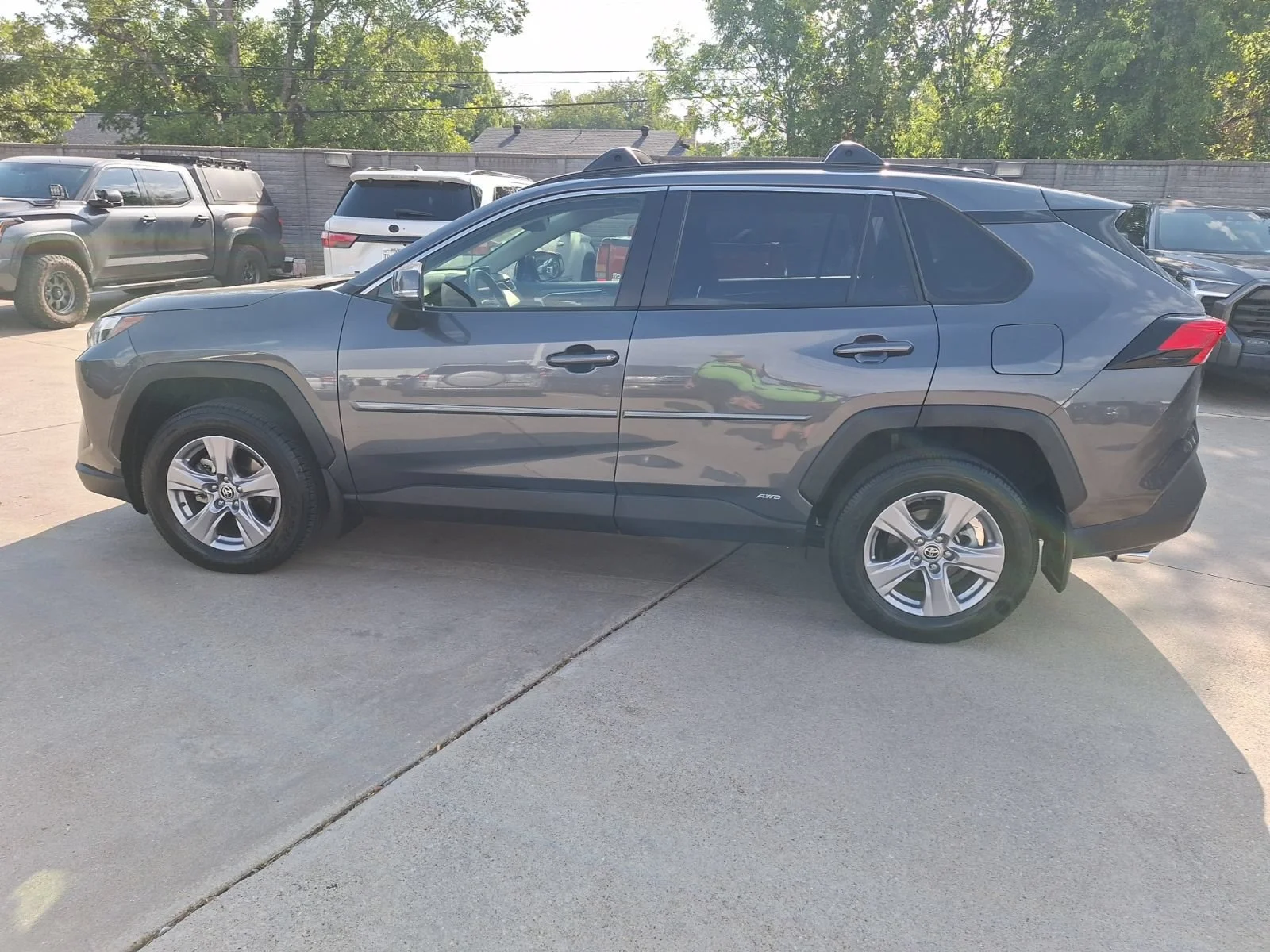 Toyota-RAV4-2