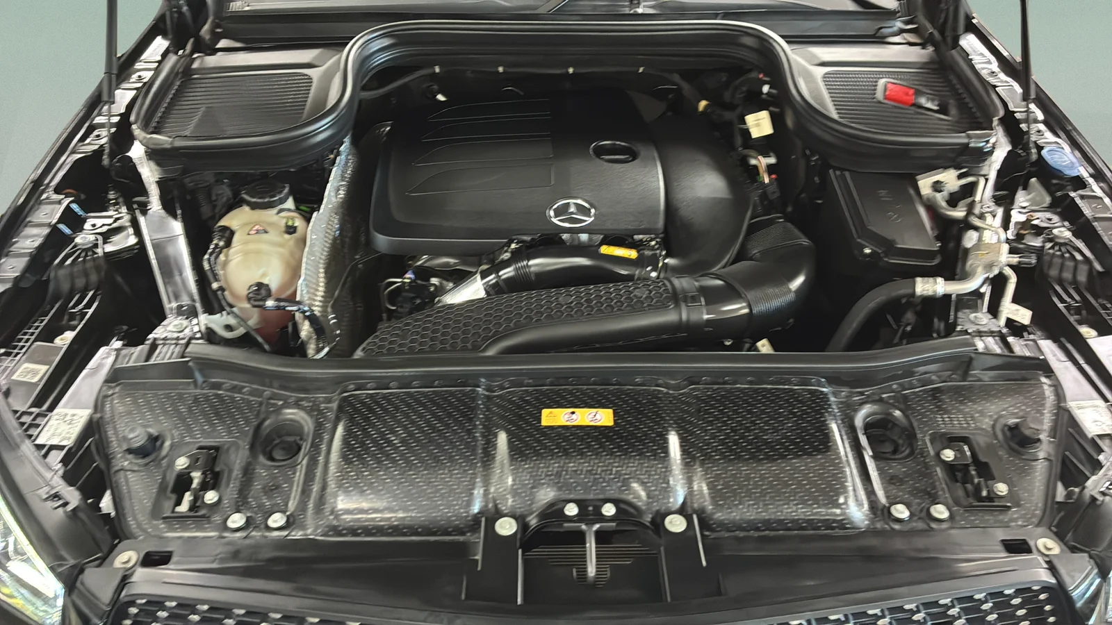 Mercedes-Benz-GLE-29