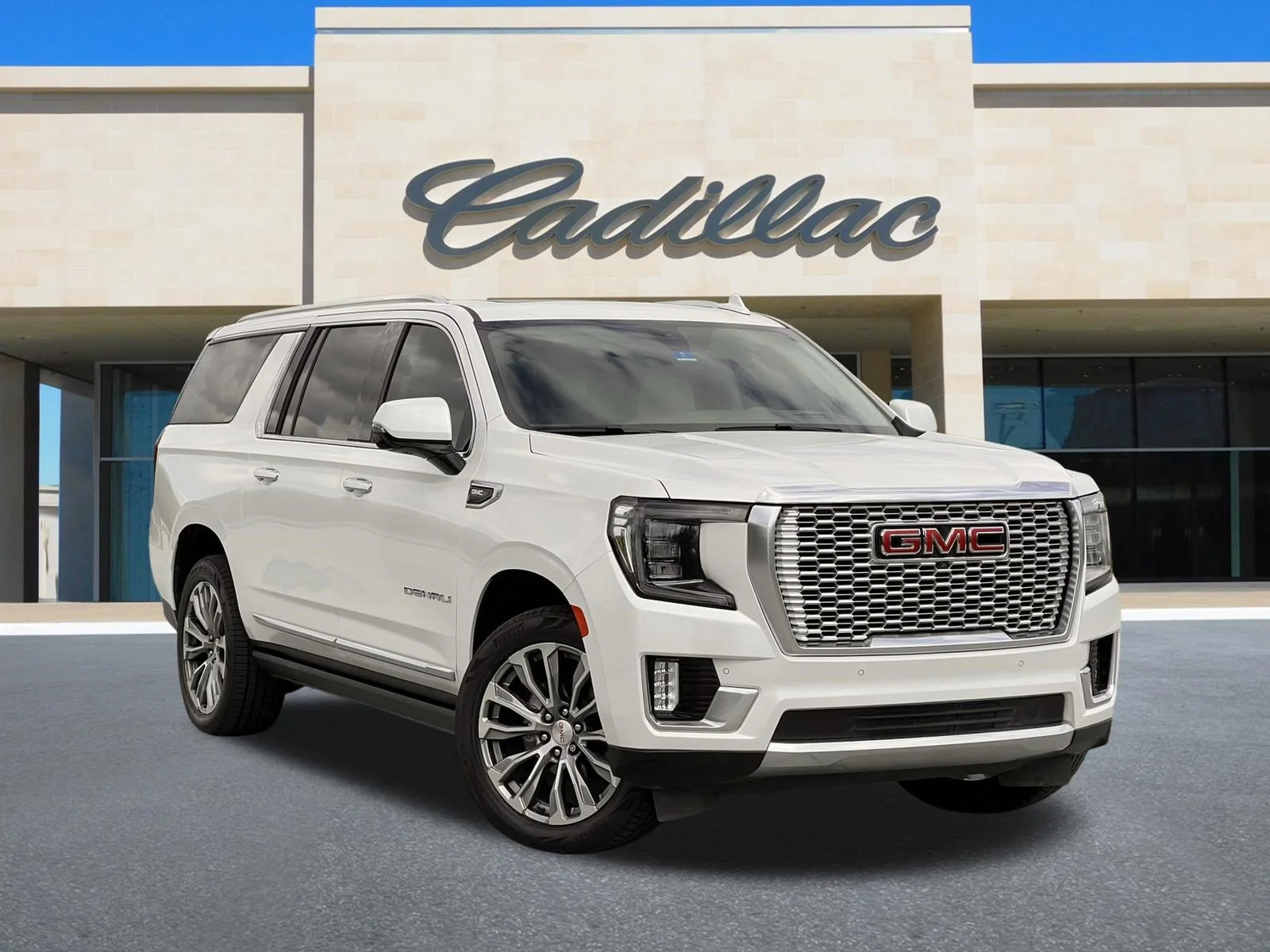 GMC-Yukon XL-1