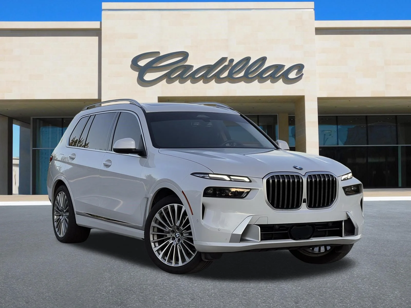BMW-X7-1