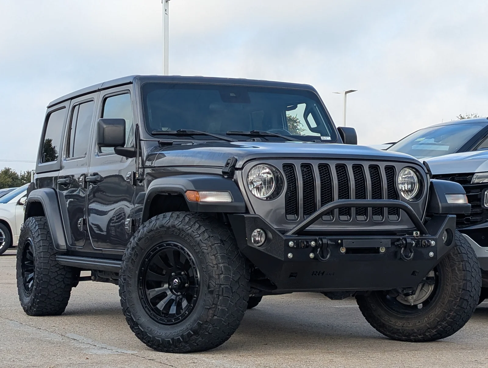 Jeep-Wrangler Unlimited-1