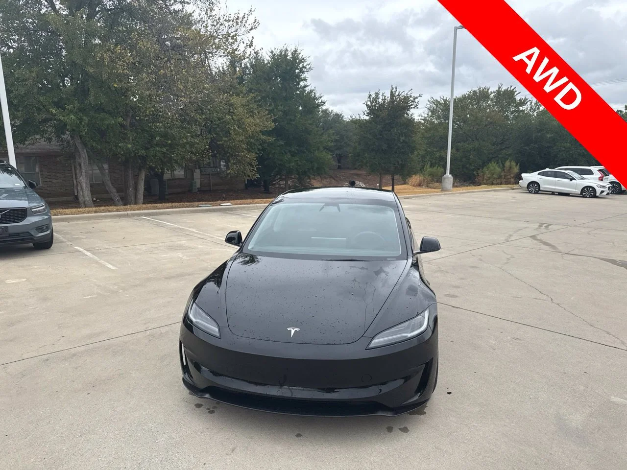 Tesla-Model 3-1