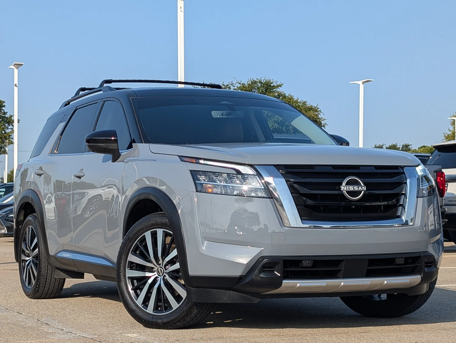 Nissan-Pathfinder-1