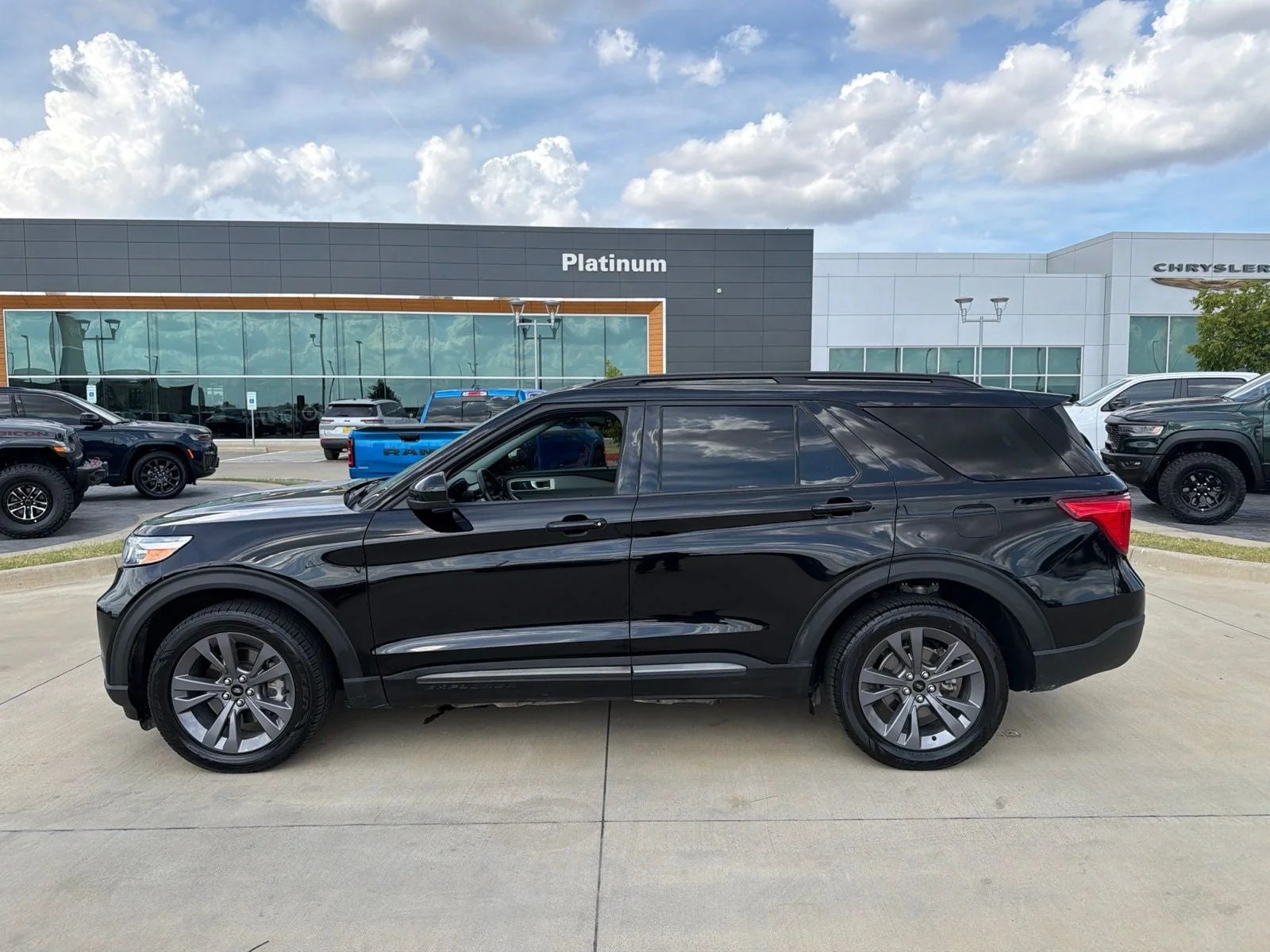 Ford-Explorer-1