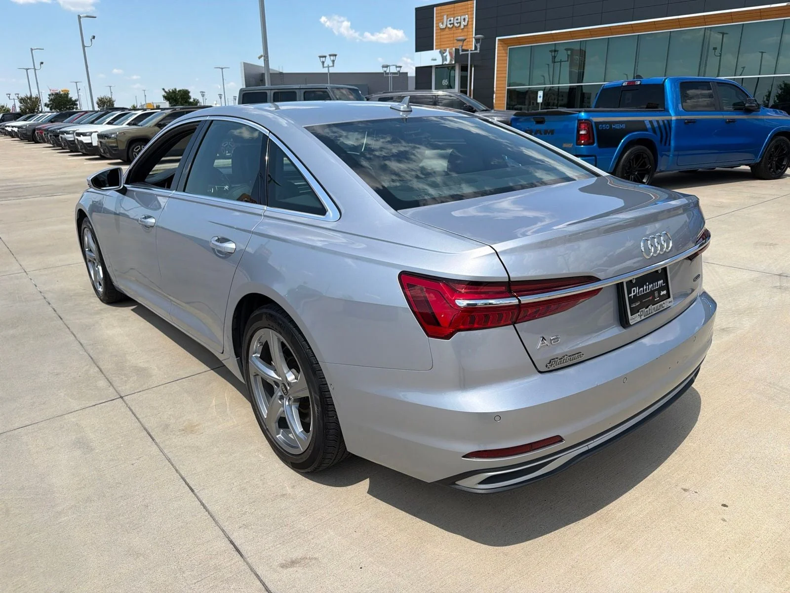 Audi-A6 Sedan-2