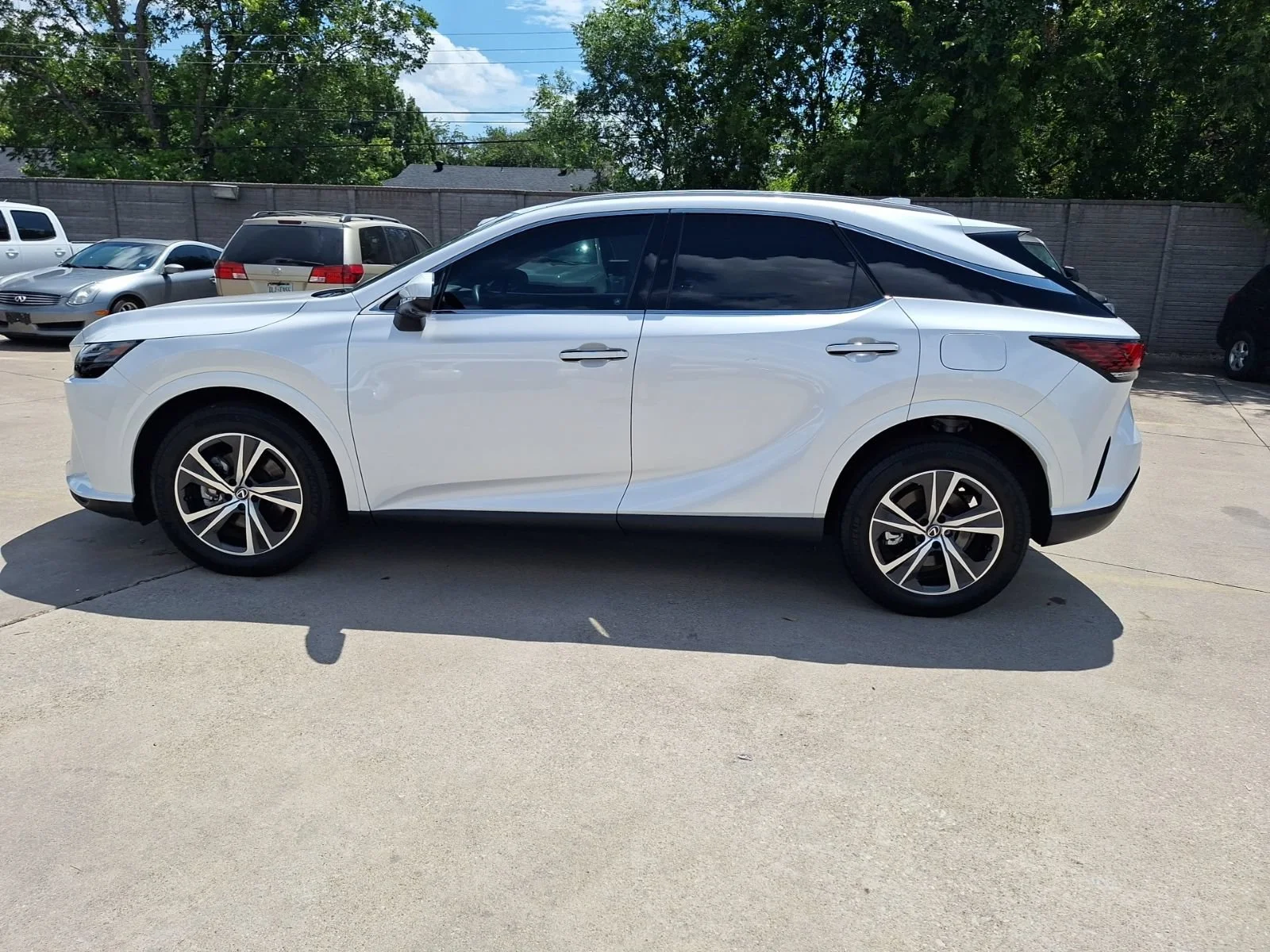 Lexus-RX-2