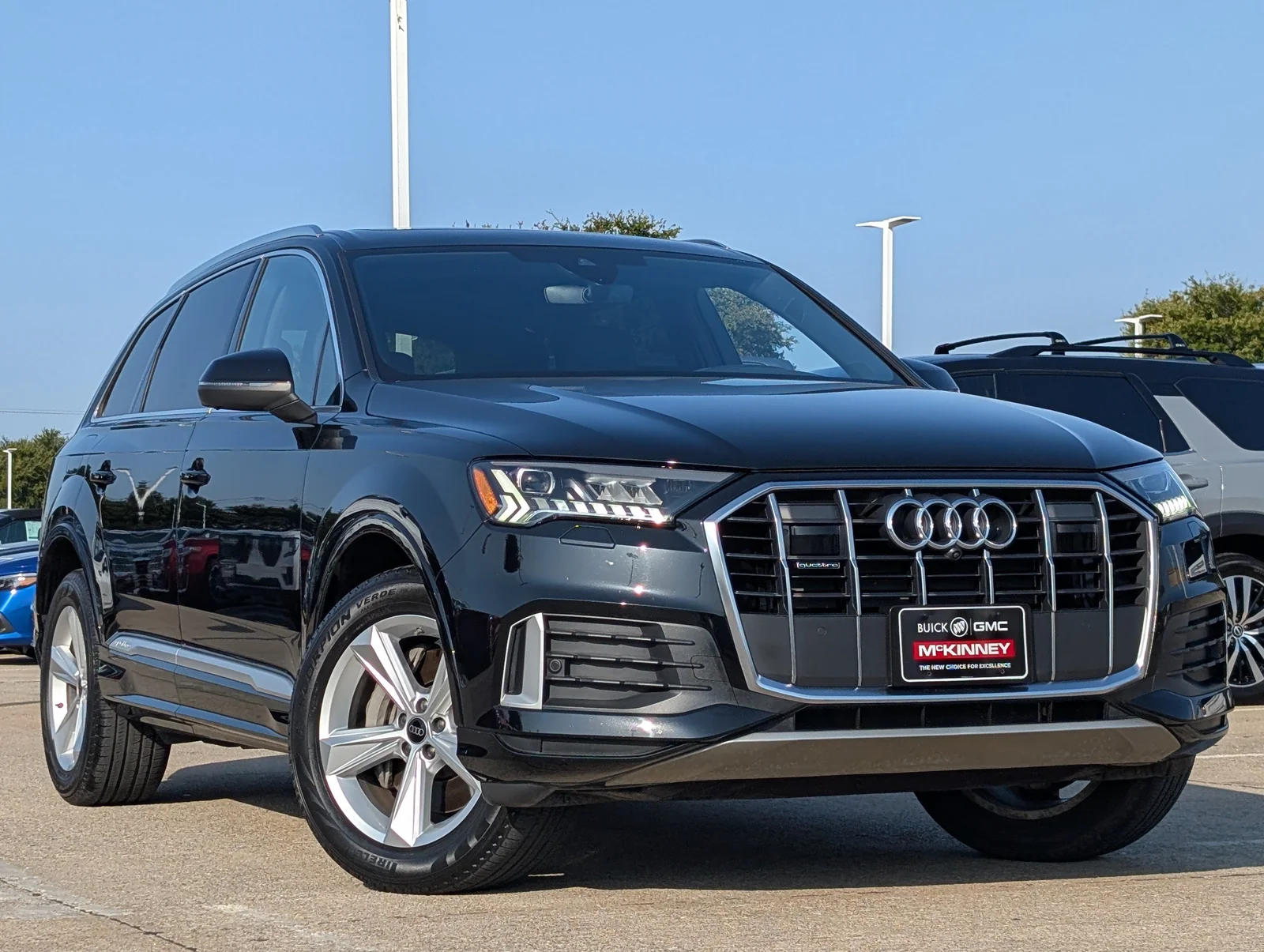 Audi-Q7-1