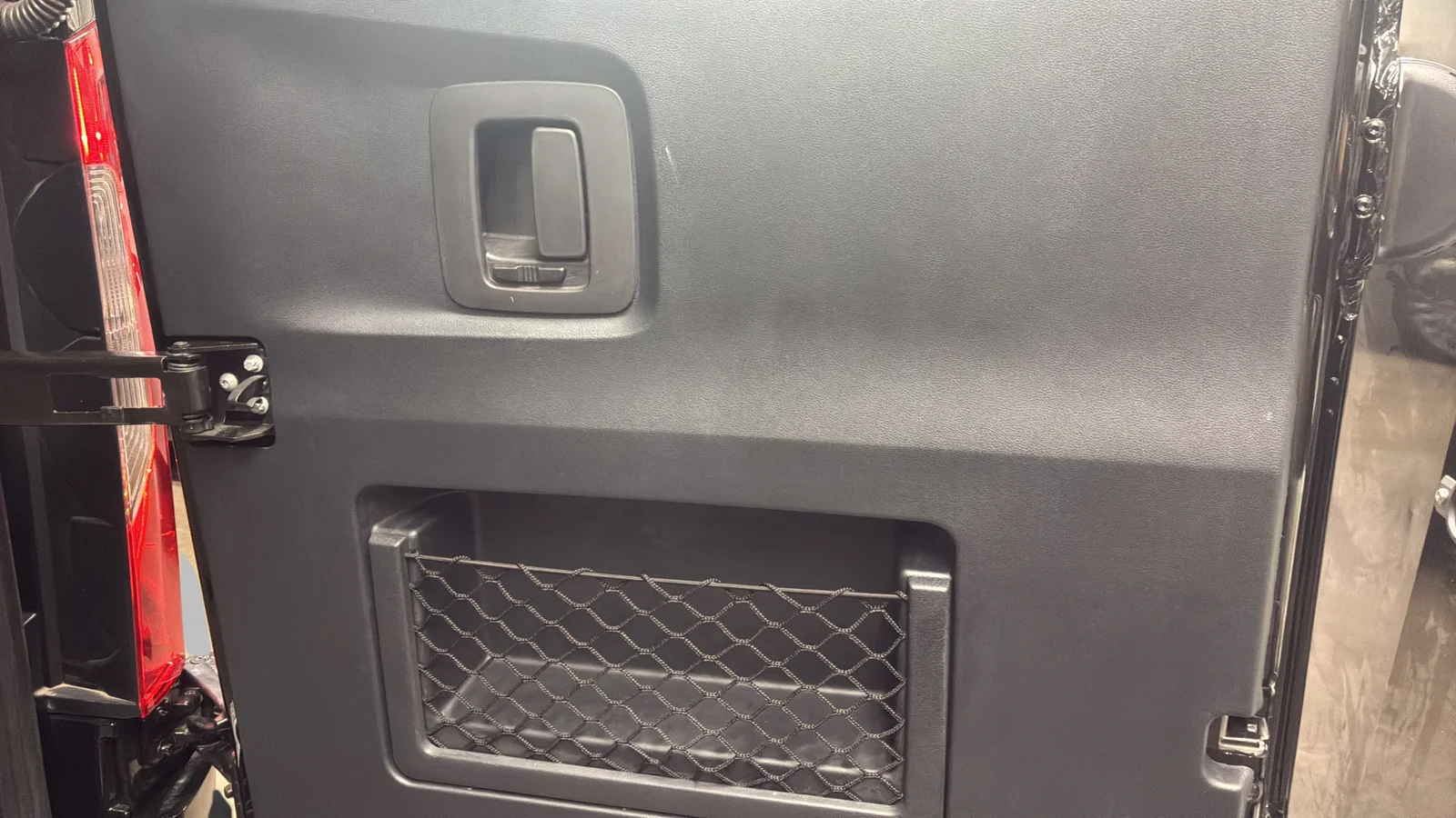 Mercedes-Benz-Sprinter 2500-30