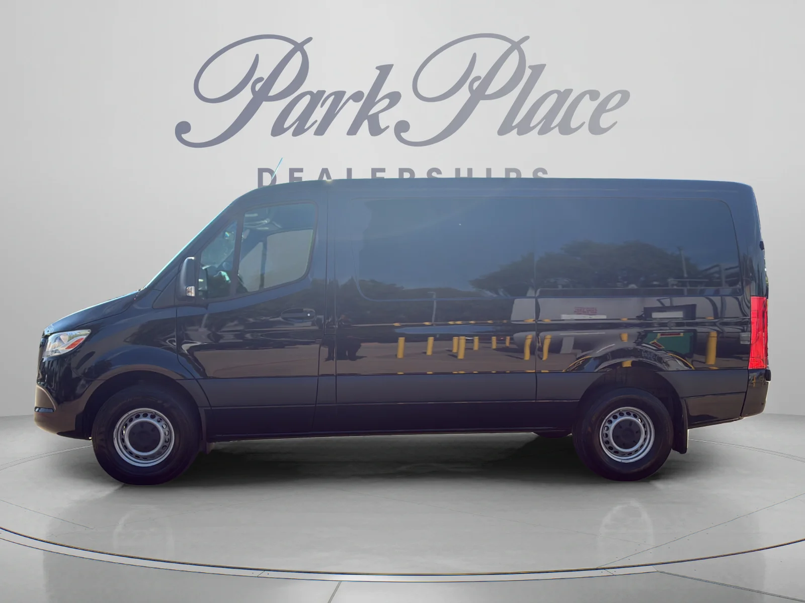 Mercedes-Benz-Sprinter 2500-1