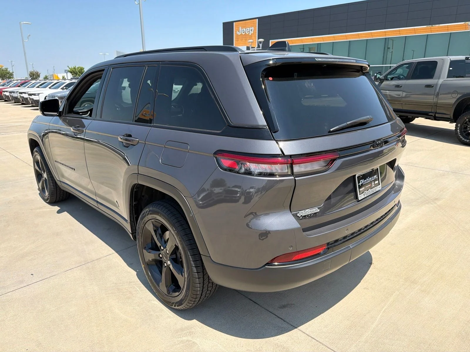 Jeep-Grand Cherokee-2
