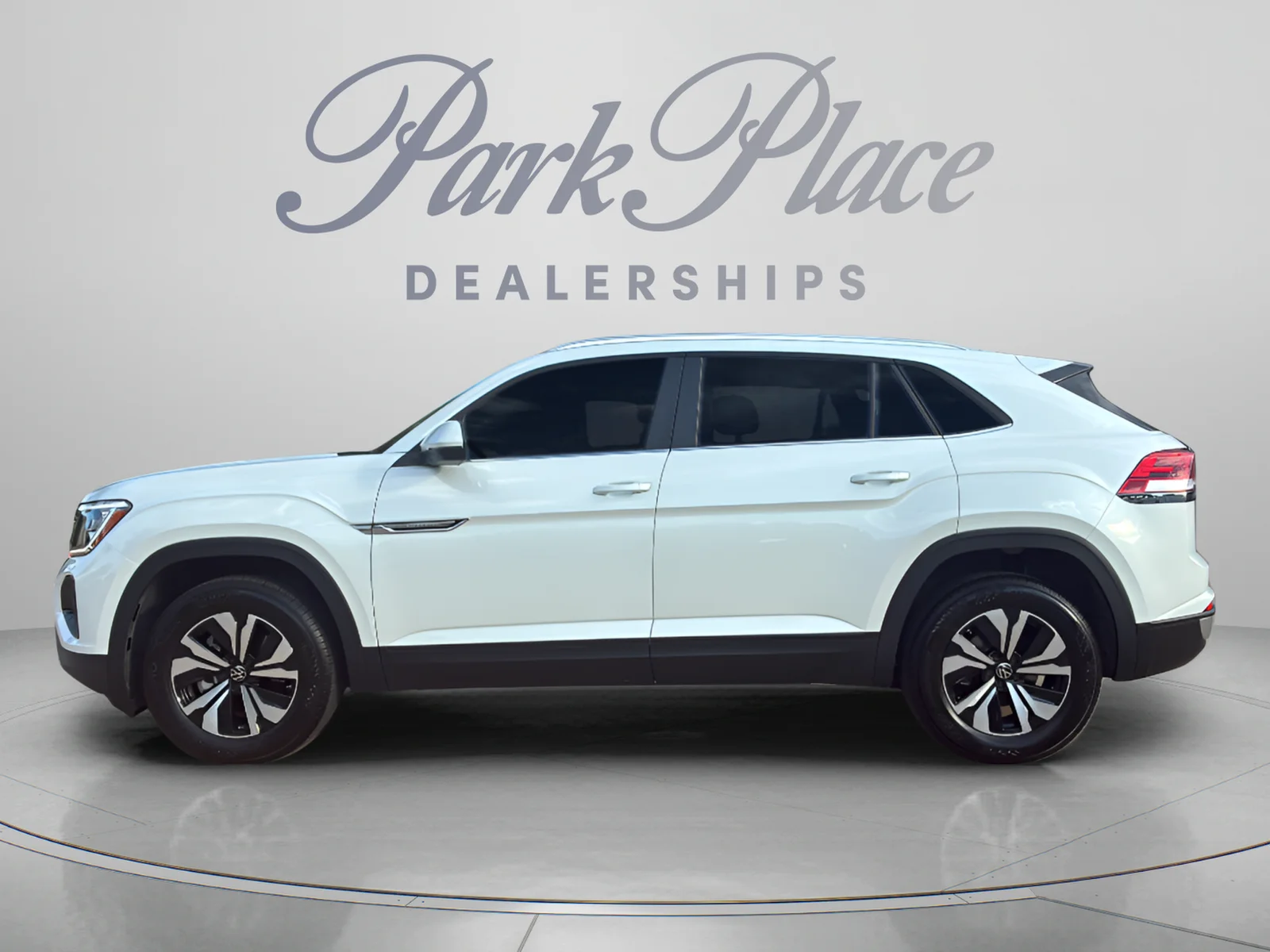 Volkswagen-Atlas Cross Sport-1