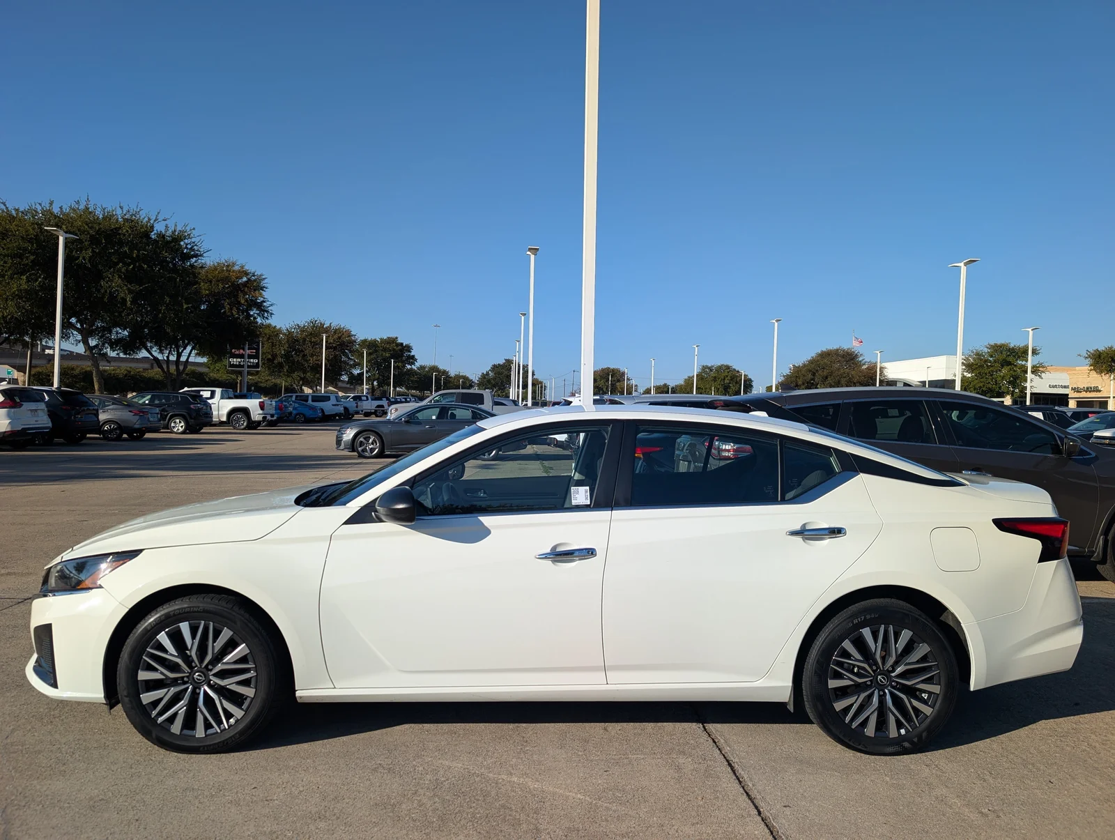 Nissan-Altima-2