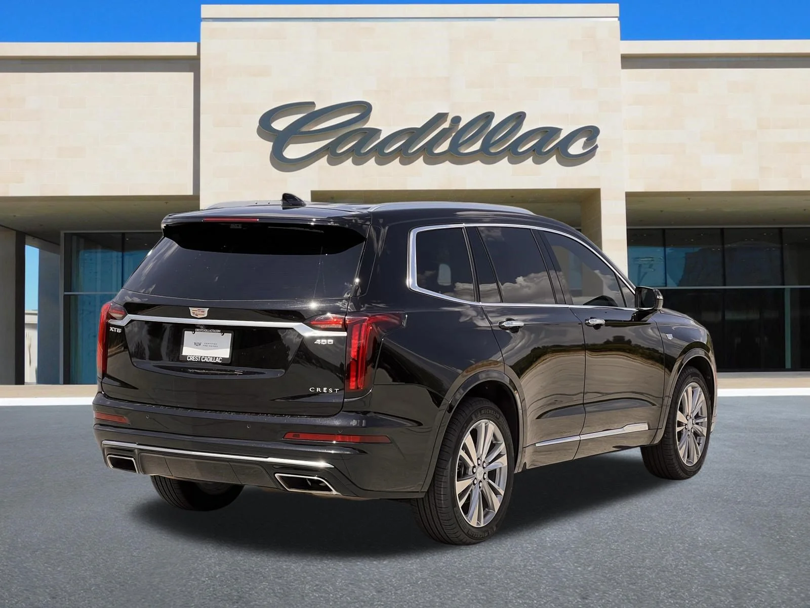 Cadillac-XT6-2