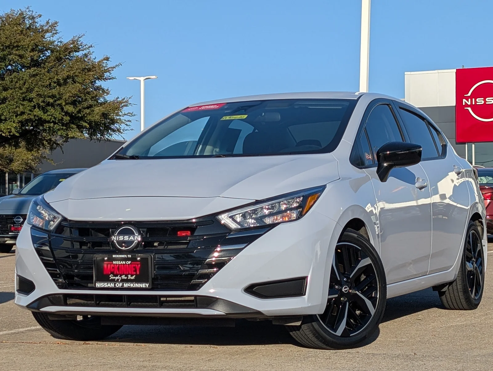 Nissan-Versa-1