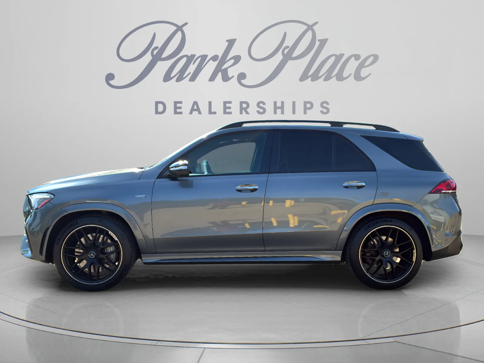 Mercedes-Benz-GLE-1