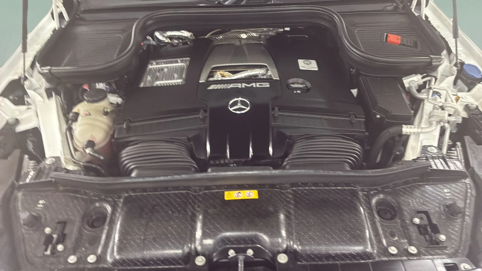 Mercedes-Benz-GLS-30