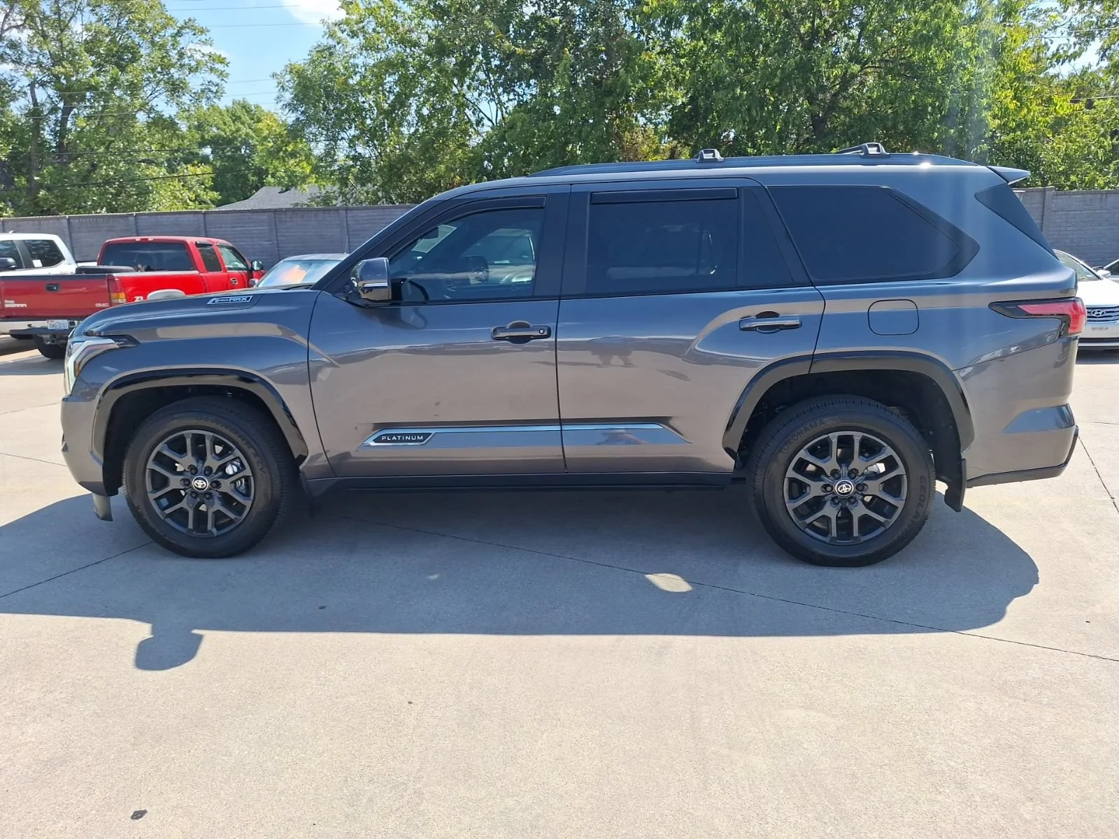 Toyota-Sequoia-2