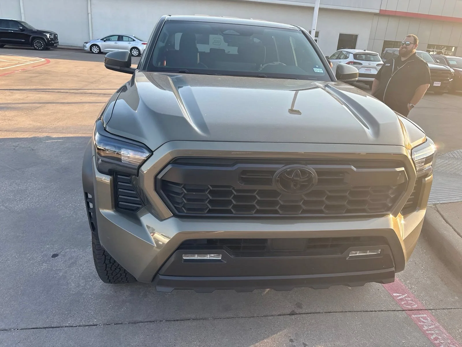 Toyota-Tacoma 4WD-2