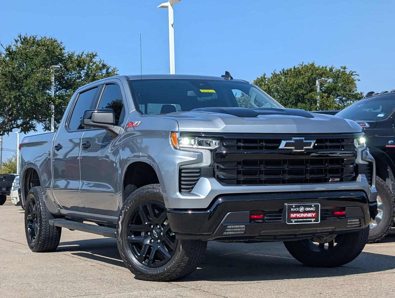 Chevrolet-Silverado 1500-1