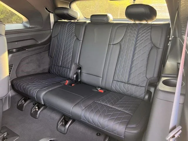 Cadillac-Escalade IQ-27