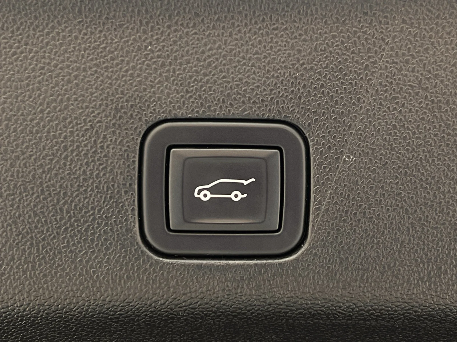 Chevrolet-Tahoe-31