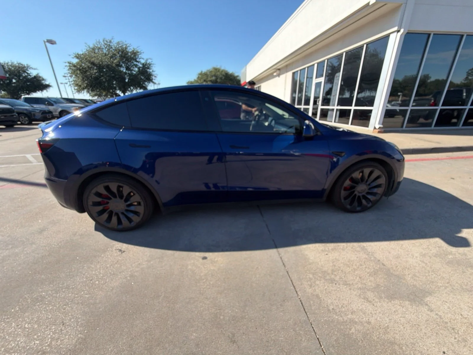 Tesla-Model Y-1