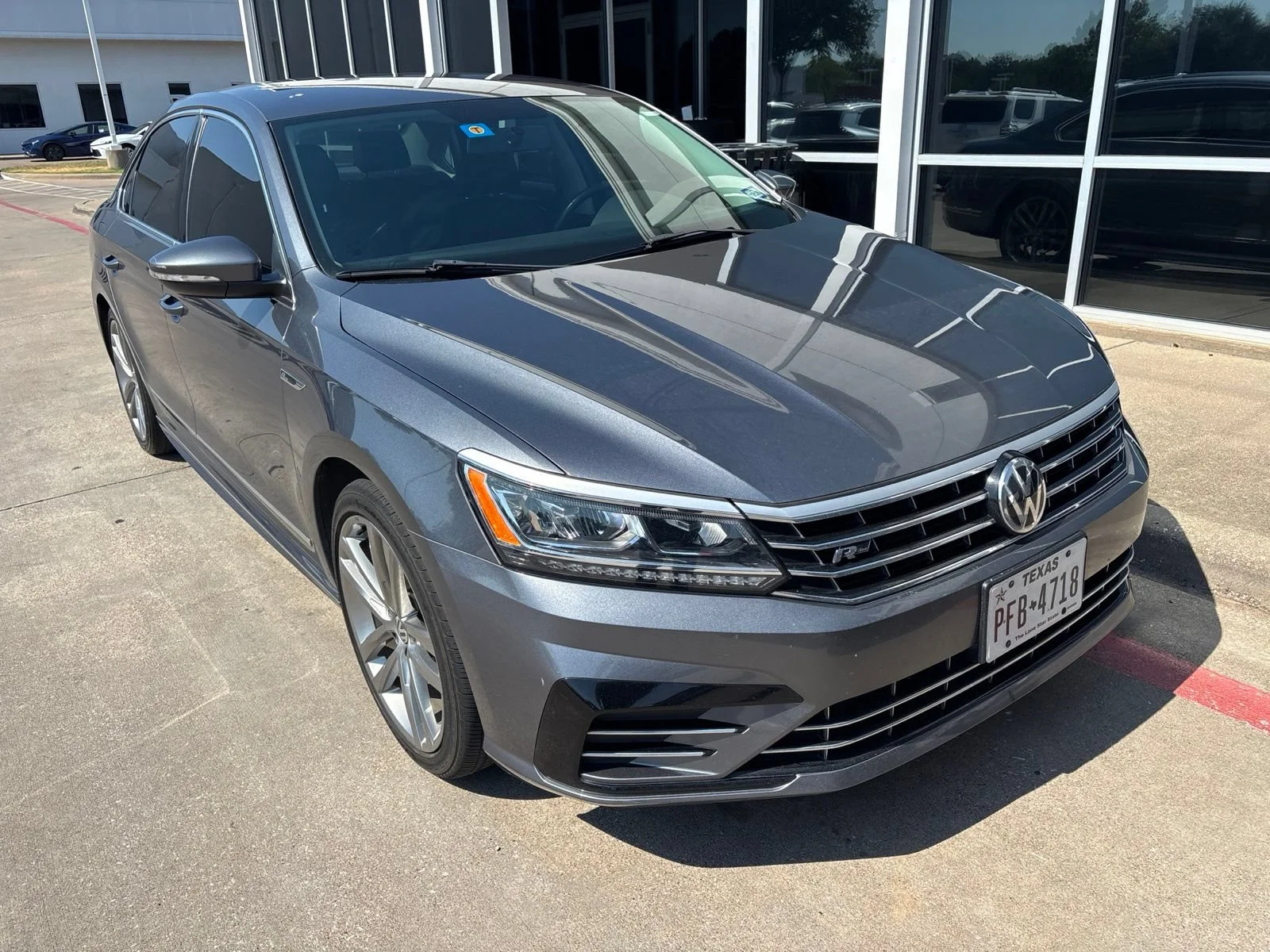 Volkswagen-Passat-2