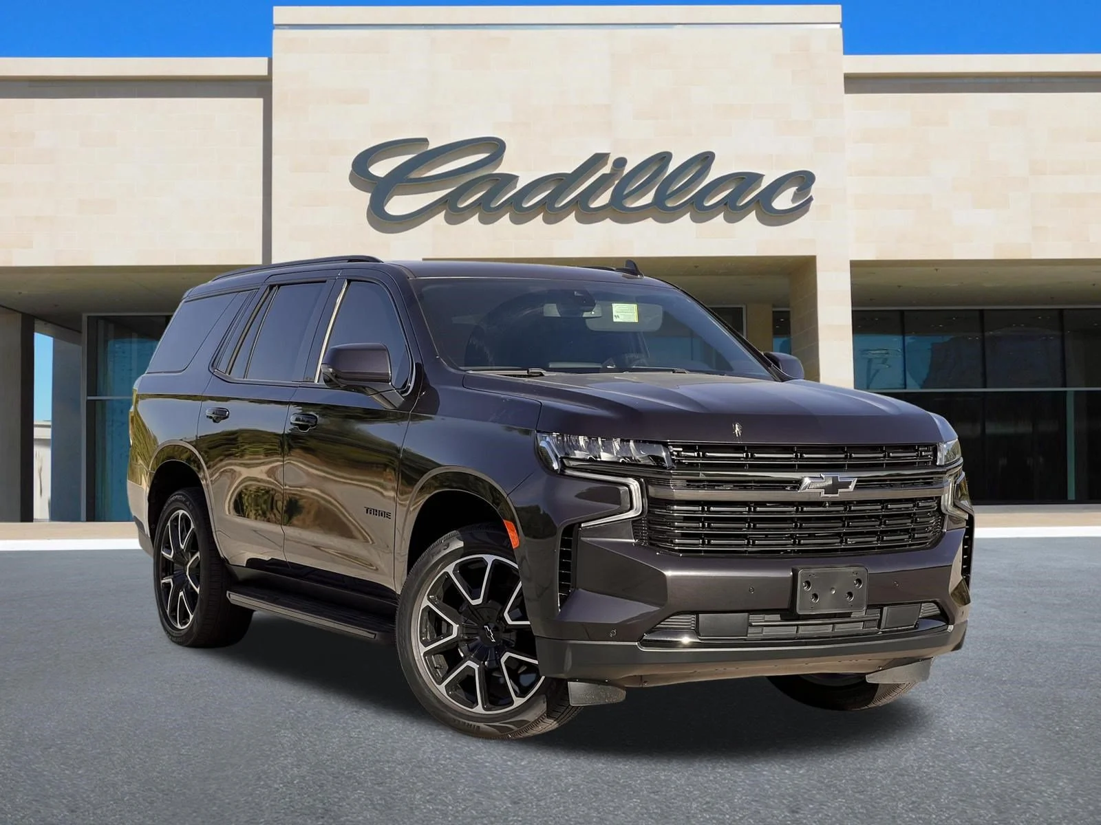 Chevrolet-Tahoe-1