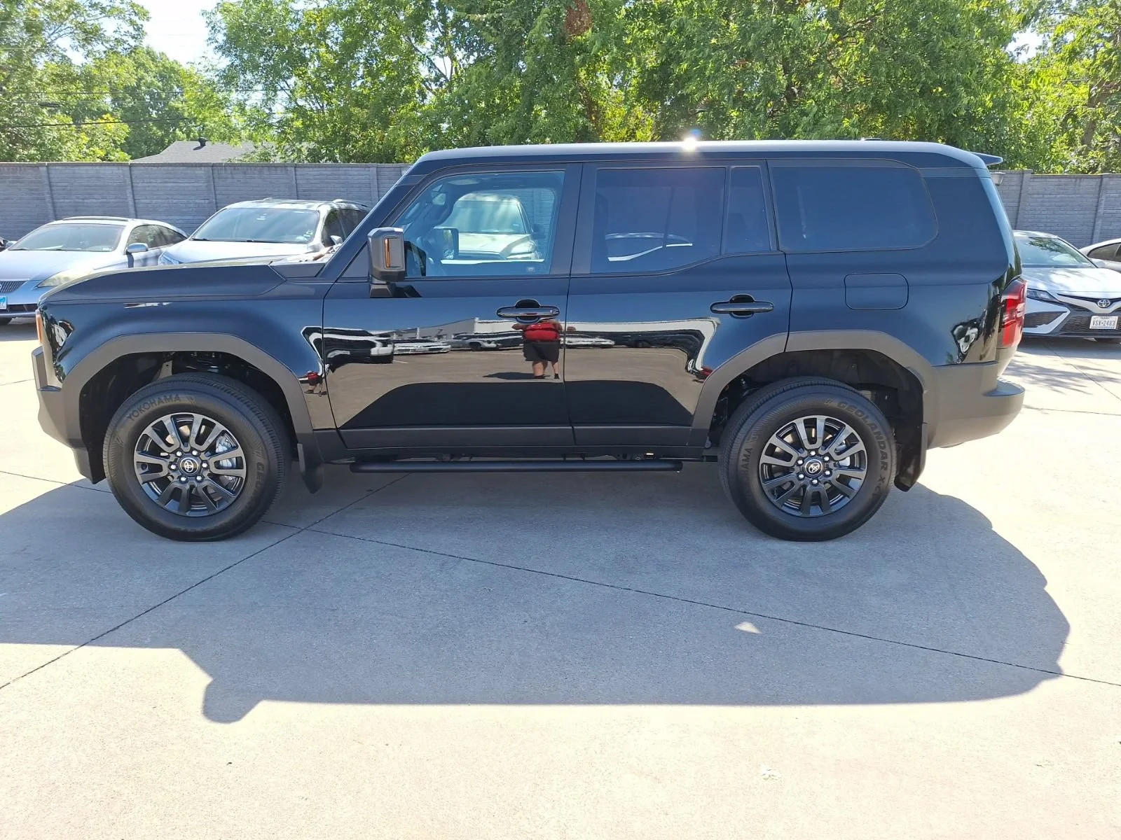 Toyota-Land Cruiser-2