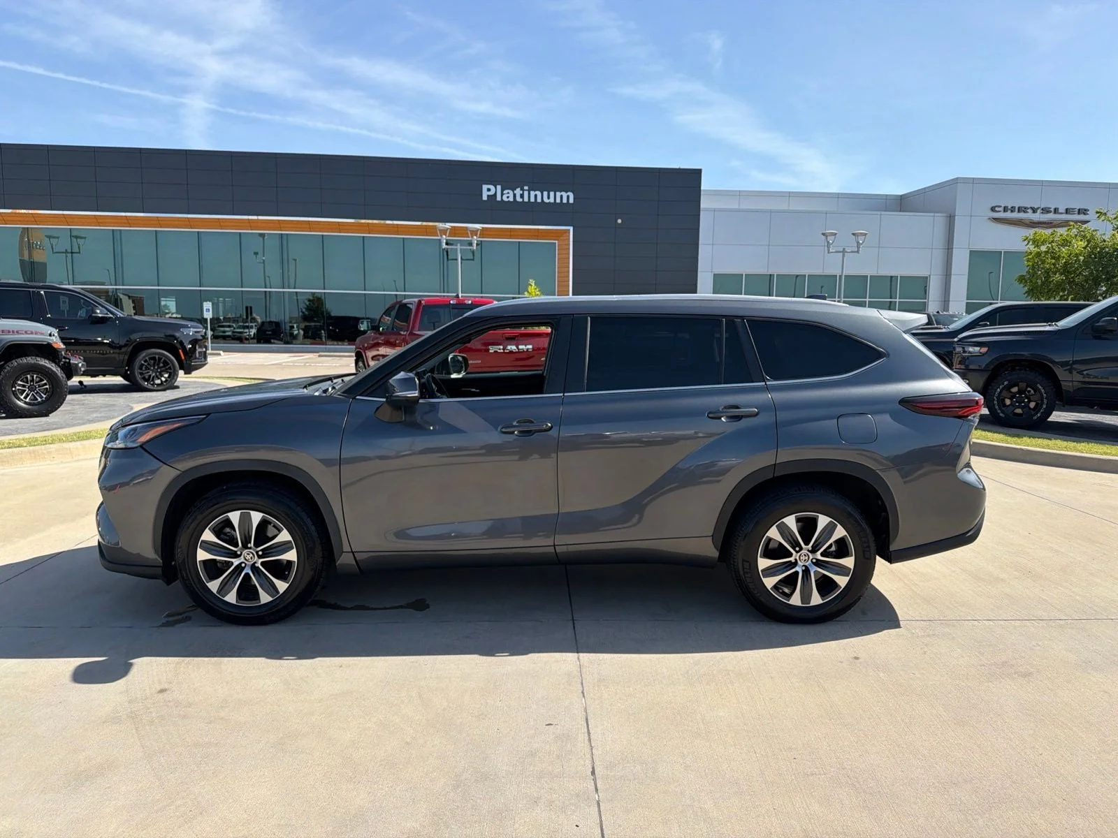 Toyota-Highlander-1