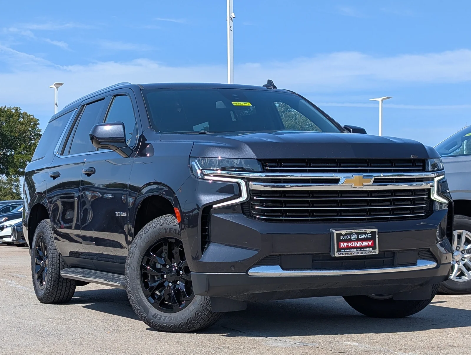 Chevrolet-Tahoe-1