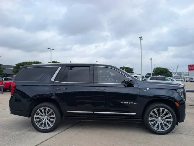 GMC-Yukon-2