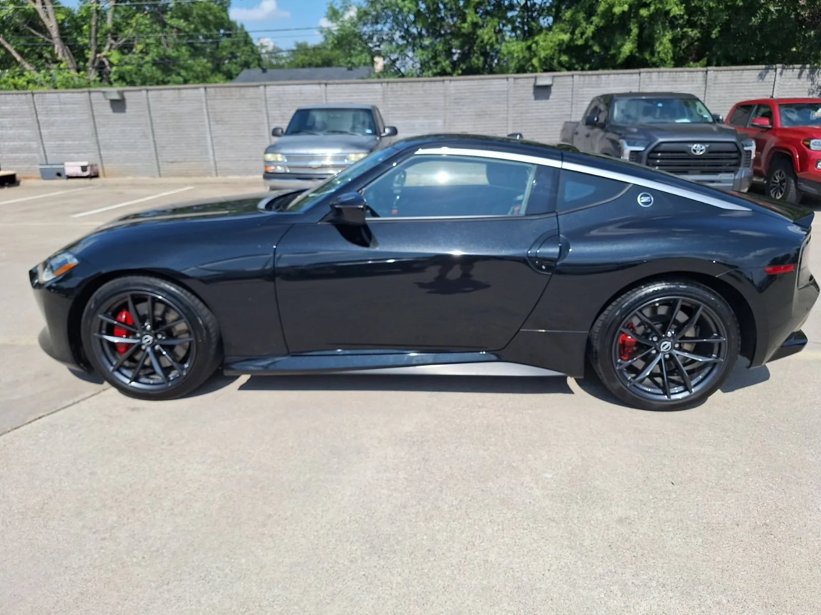 Nissan-Z-2
