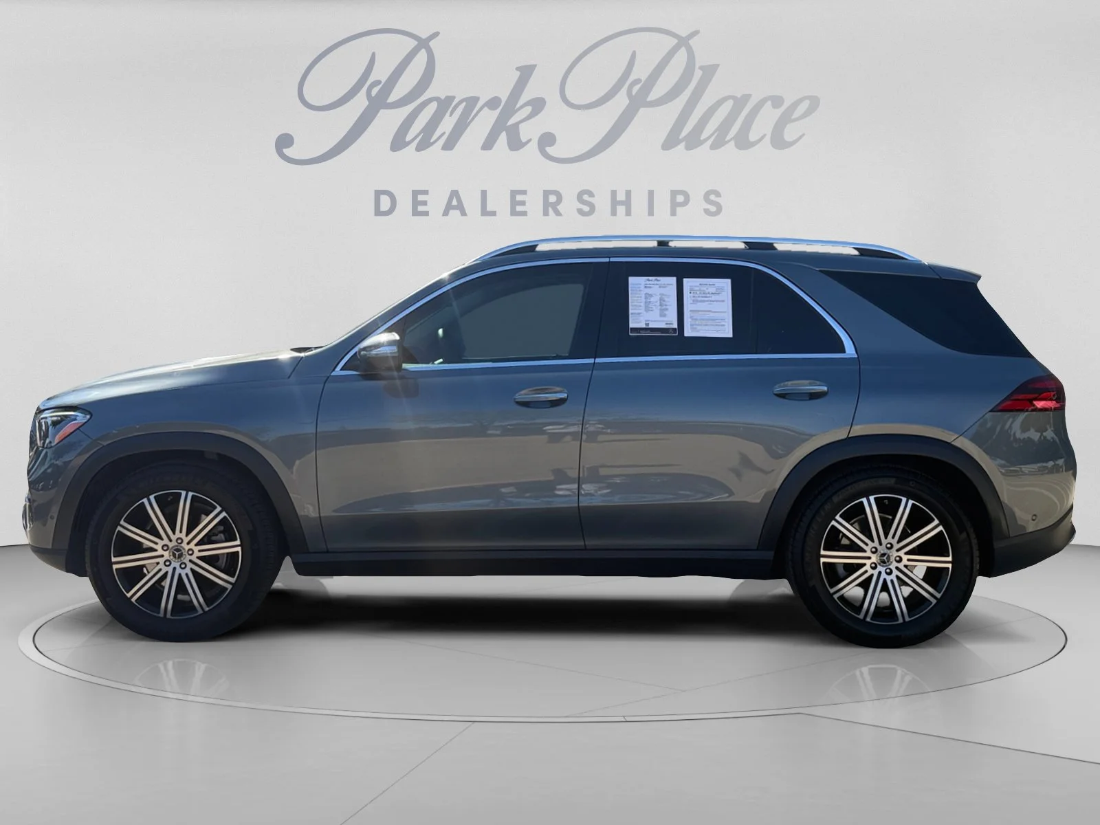 Mercedes-Benz-GLE-1